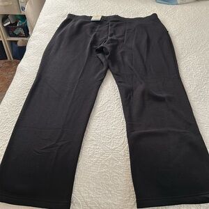 NWT St John’s Bay Straight fleece lined black pant in size XXL